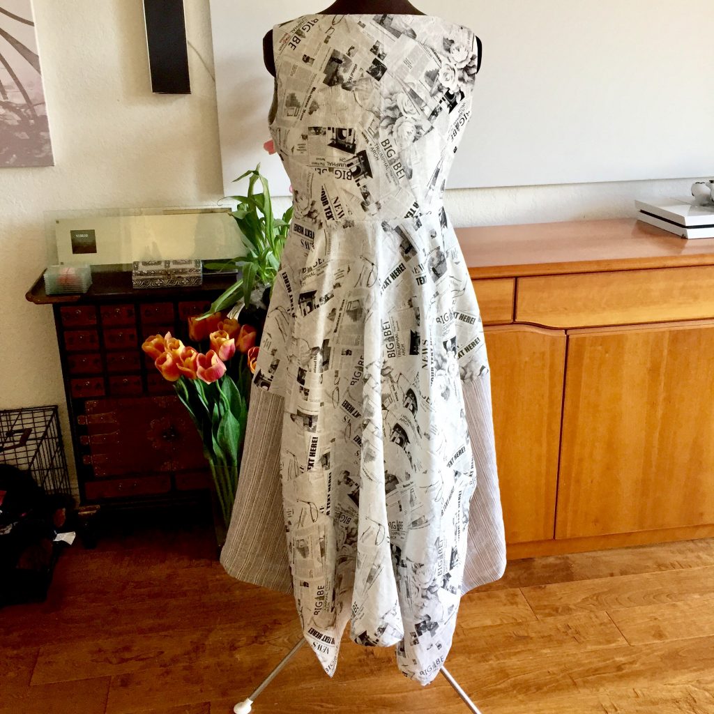 Here is the finished back of the dress! Vogue 1312 Pattern Review Lynn Mizono V1312